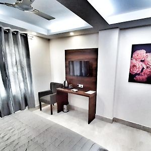 Executive Queen Room